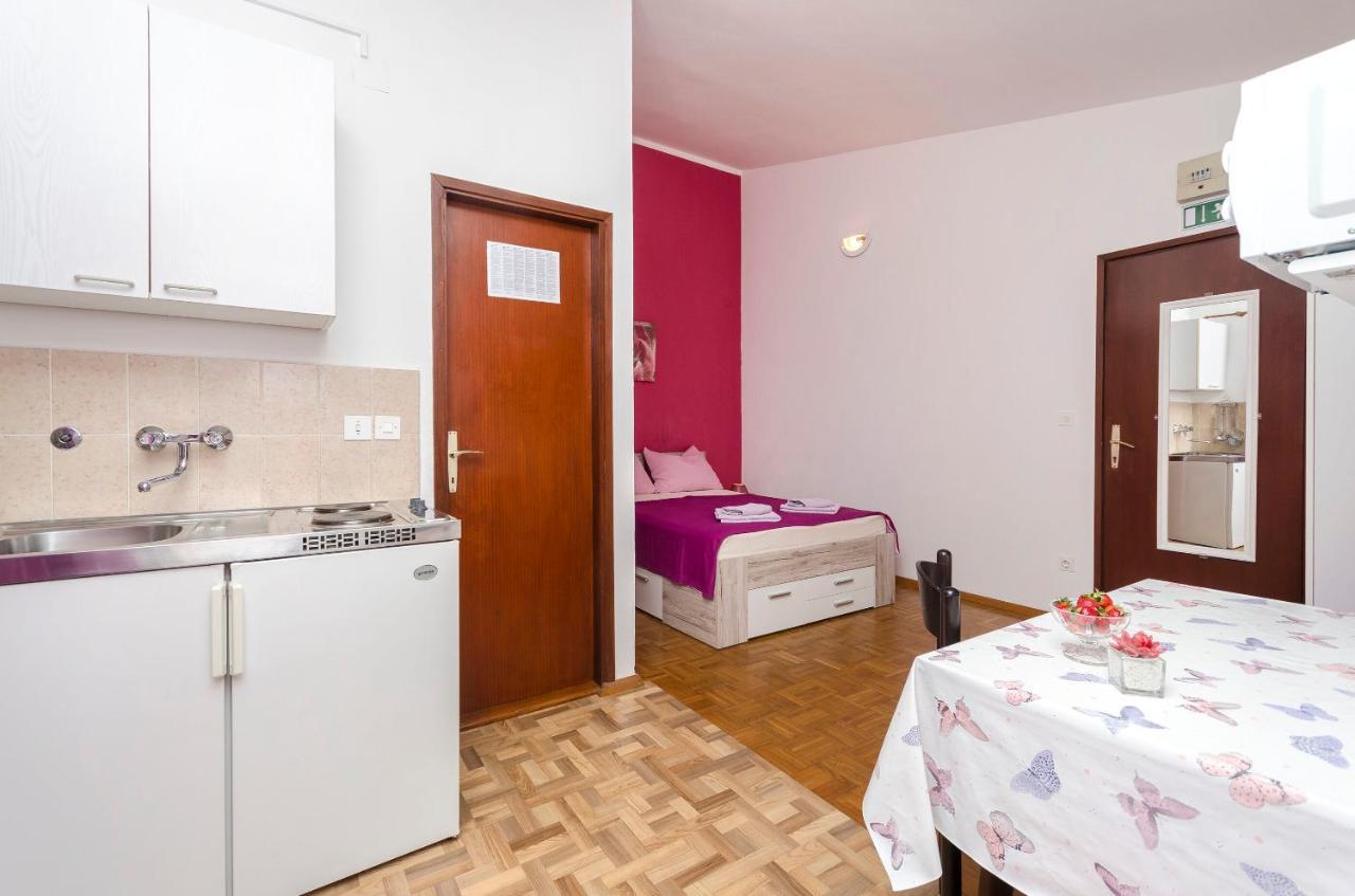 Apartments And Room Take It Easy Tribalj エクステリア 写真