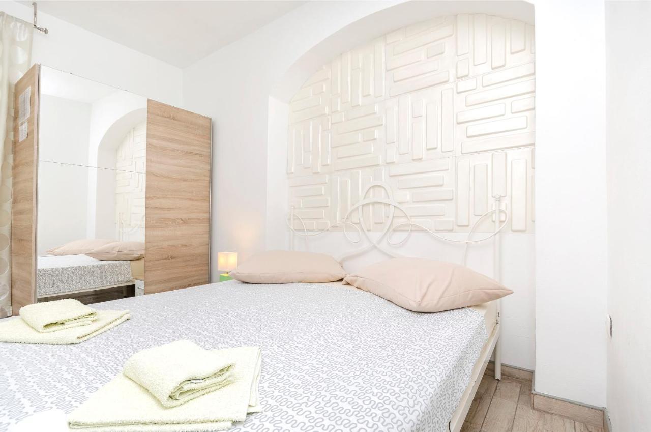 Apartments And Room Take It Easy Tribalj エクステリア 写真